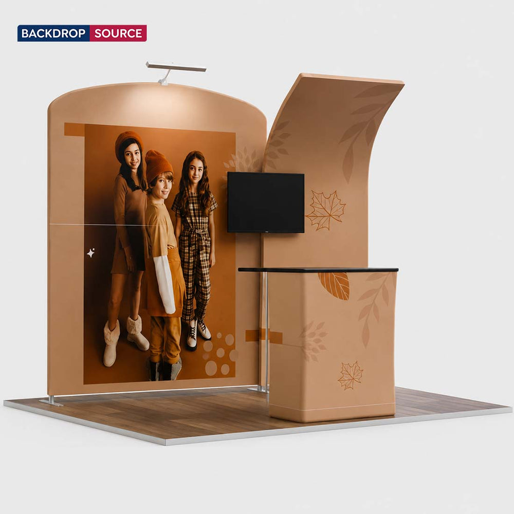 10x10 Booth Kit with Curved Wall & Sloped Arch, Counter & TV
