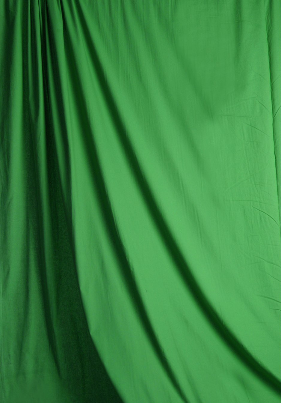 Chroma Green Solid Muslin Backdrop